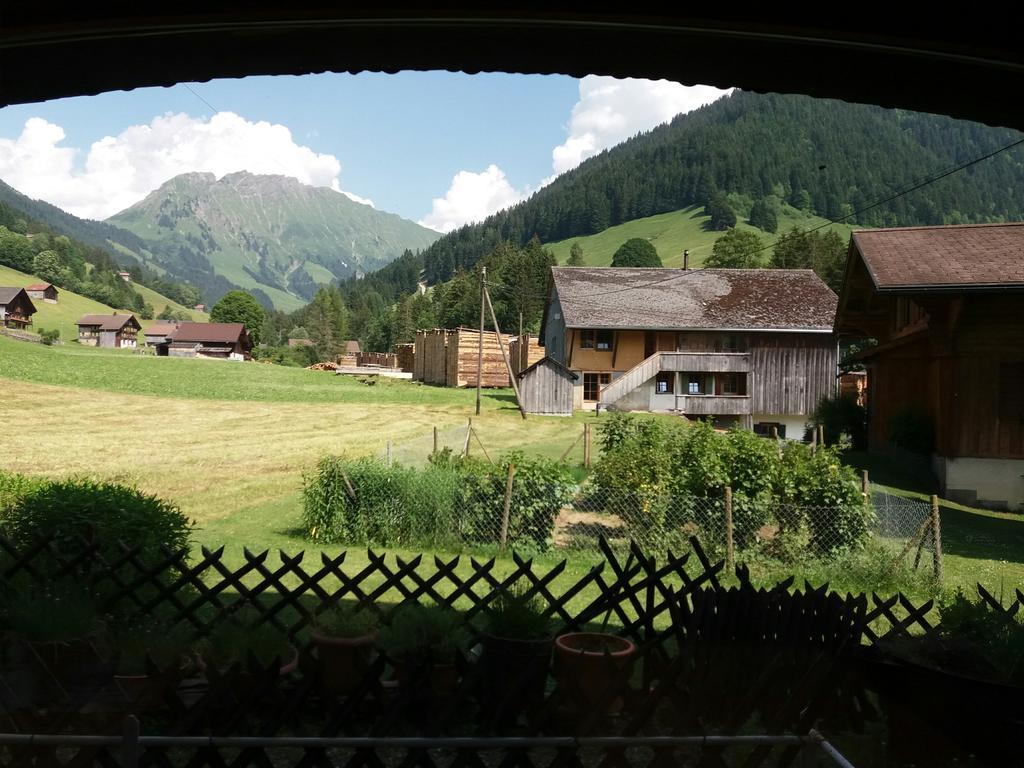 Hotel Du Chamois L'Etivaz Buitenkant foto